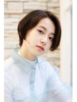 ルーツ(ROOTS)&nbsp;どこから見てもカッコ可愛いショートボブ