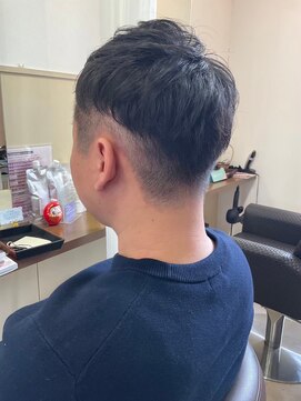 コアフィールフィス(COIFFURE fils) ビジネススタイル 黒髪ベリーショート