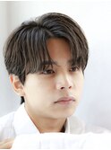 ニュアンスパーマ　センターパート　韓国ヘア　前髪パーマ