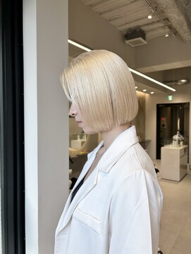 ソル 栄矢場町(SOL) ホワイトブロンド/ボブカット/ブロンド