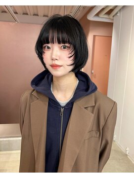 ニカ(NICA) 【NICA】ショートボブ×透け黒カラー☆友常