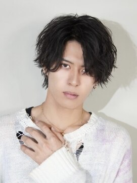 リトバイトゥルークリエイション 大宮(Re:to by True Creation) 【メンズカット】センターパート×ウルフ