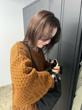 寒色で作る柔らかいグレージュ