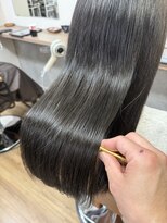 アジュテ(ajouter)&nbsp;【高濃度水素】UPTOGLOSSカラーで叶う極上の艶髪ロング