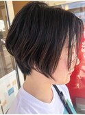 前下がりのハンサムショート