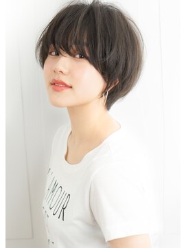 ルエ(rue) 30代・40代大人かわいい小顔ワンサイドショートボブ丸み前下がり