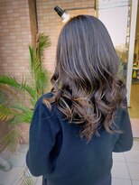 エイチ エアー ダヴ H air DAV調布北口&nbsp;白髪ぼかしハイライトメッシュカラー