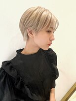 トルネード(TORNADO) 外国人風ショート ホワイトベージュ マッシュショート t122