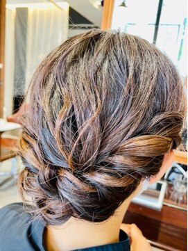 リベア 一之江店(Rever) ふんわり日替わりヘアー【一之江/江戸川】