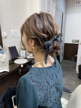 ムーブ(Moob) ルーズなアレンジ&落ち着き感のあるセットアレンジ 【別府】