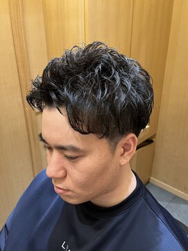 プレミアムバーバー 表参道店(PREMIUM BARBER produce by HIRO GINZA) 形状記憶パーマ×ツーブロックショート