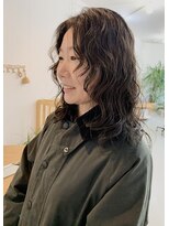 シュピール(Spiel) ミディアムウルフ×パーマ