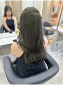大人前髪アイスグレー韓国小顔レイヤー重めロングオリーブ
