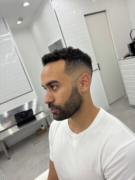 ダムディートウキョウ 心斎橋店(DAMDEE TOKYO) スキンフェード