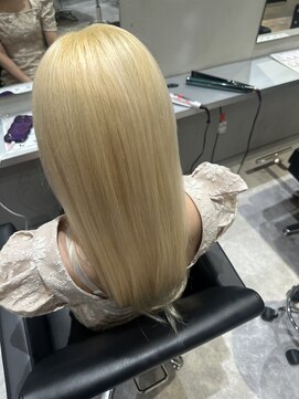 アルーシェ 新宿店(Alushe) カットダブルカラートリートメント