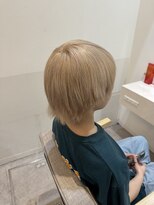 ラビス クローバー(Lovis clover)&nbsp;前髪カタログ　アンブレラカラー　こなれミディ