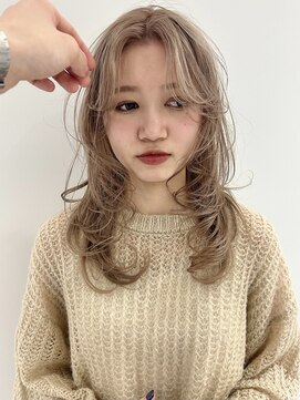 ケンジ 横浜(KENJE) ハイトーンカラー/レイヤーカット/ブリーチ