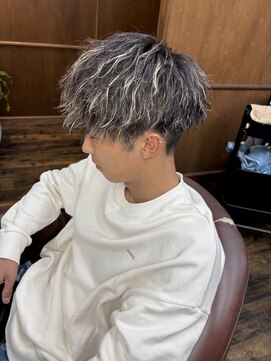 ラフ バイ マグ 南松本(R.A.F. by Mag) ホワイトメッシュツイスパマッシュツーブロック