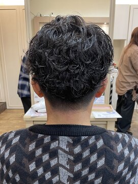 アルターリール(aL ter Rire) 韓国マッシュ/スパイキーショート/ブルーブラック[鎌取］中村