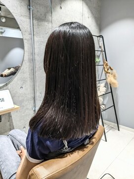 ルース(LOOSE) ストレートロングヘア