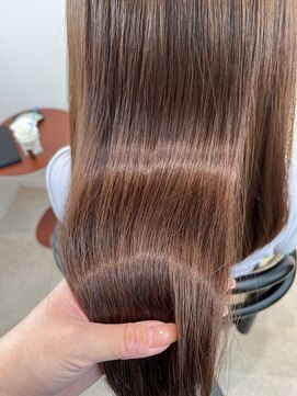 エミュ(emu) 【emu】柔らか手触りのTOKIOストレート