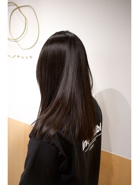 ワッカ(wacca) ロング　縮毛矯正　髪質改善トリートメント　丸み
