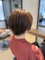 ニーイチイチ(211)&nbsp;丸みショート/ショートボブ