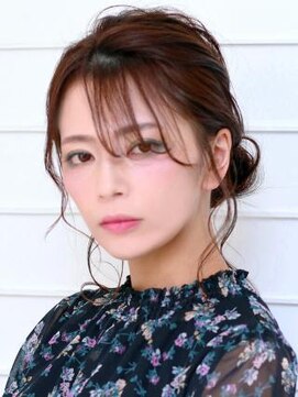 アースコアフュールボーテ ひたち野うしく店(EARTH coiffure beaute) 大人可愛いまとめ髪アレンジ