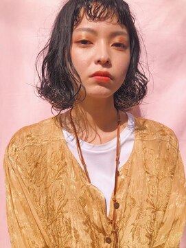 リヤン(Lien) カーリーボブ