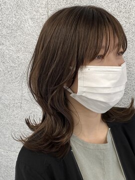 セン(SENN) ミディアムボブ