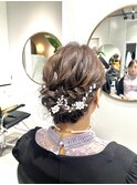 結婚式二次会ヘアアレンジ／アップスタイル／ミディアムヘア