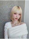 切りっぱなし顔周りレイヤーボブ×ハイトーン×髪質改善縮毛矯正