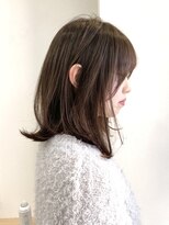 ミドル(MIDDLE)&nbsp;レイヤーカット/外はね／府中