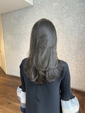 ザック ヴィ(ZACC  vie) レイヤーカット　オリーブグレージュ　ナチュラル