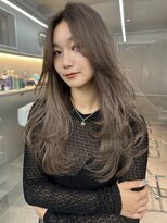 ヨロ 渋谷(YOLO)&nbsp;韓国ヘアーハッシュカットレイヤーカットハイライトカラー