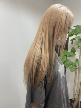 マール 矢場町(MARL) White blond