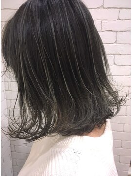 クロックレス (CLOCKLESS) 極細ハイライト　×　アッシュグレージュ　＃CLOCKLESS伊勢崎