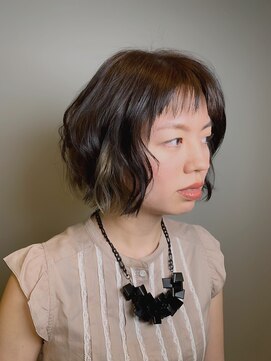 ウィーク 梅田(UiiC) ミニボブ#軽やかウェーブ