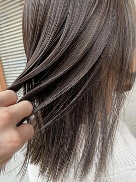 ペロ(pelo) 【pelo.】ハイライトカラー