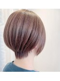 ショートボブ