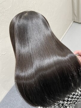 リリック(LyriQ) LryiQ式髪質改善/艶髪/絹髪/髪質改善トリートメント/永井