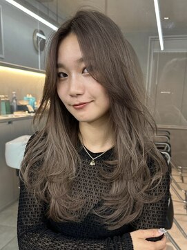 ヨロ 上野(YOLO) ハイライトカラーミルクティーベージュケアブリーチダブルカラー