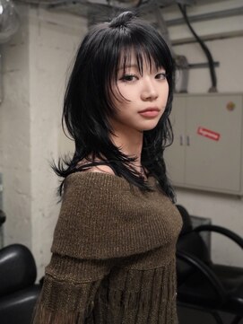 ノラ シブヤ(NORA) ウルフカット　レイヤーカット　ハイレイヤー