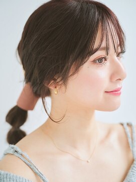 ドールバイリトル(D'or by little) ローポニーテールアレンジおでかけヘア