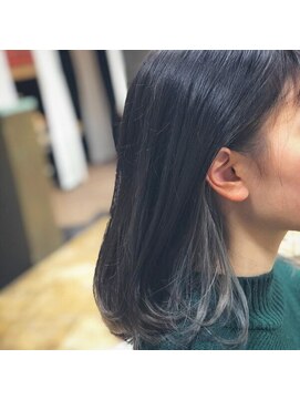 ワースホワイル(WORTH WHILE) インナーシルバー/外ハネボブ/アッシュブラウン/ネオウルフ