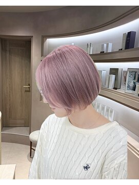 エレノア 静岡店(Eleanor) 【八重津】丸みショート×ホワイトピンク