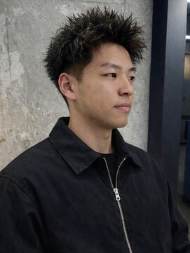 オルカ(ORCA) men's/ニュアンスパーマ/リバースセンターパート/眉毛/新宿