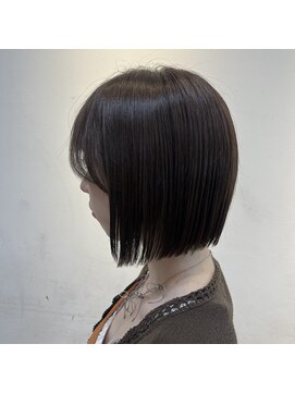 イーチエフ(each f.) 【井出 朱音】切りっぱなしボブ