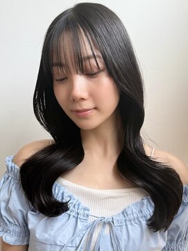 トリッカ シブヤ(TRICCA SHIBUYA) くびれ巻き/ブルーブラック/顔周りカット/レイヤー/透明感渋谷