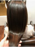 まとまる艶髪スタイル